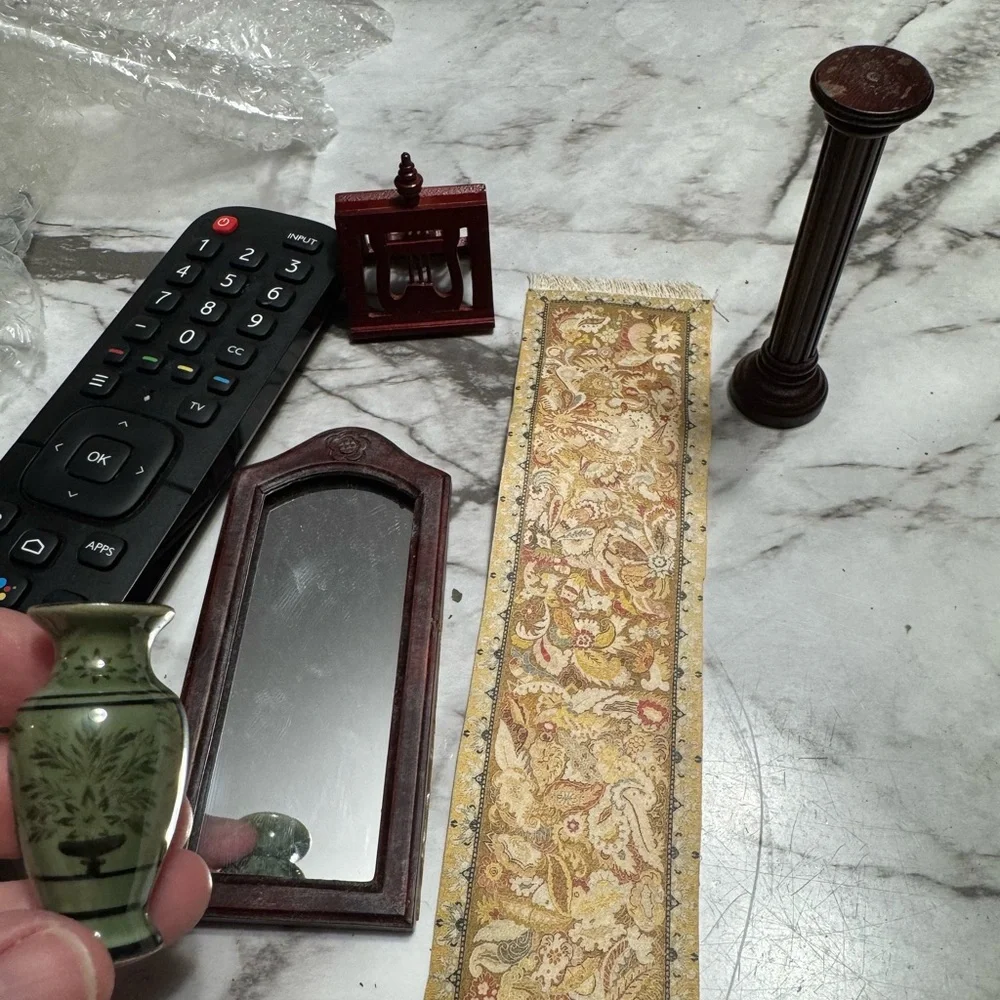 Miniature Doll House Home Decor Set with Vase, Mirror, Plant Stand and Rug - Picture 3 of 4